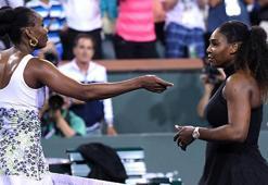 Serena Williams, Indian Wells'te ablasına takıldı