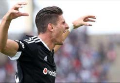 Avrupa Mario Gomez'i alkışladı
