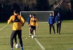 Hull City'nin yeni hocası idmana çıktı!