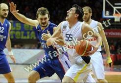 Fenerbahçe Ülker 60-70 Anadolu Efes