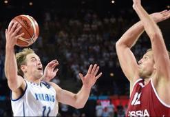 Finlandiya 81-79 Rusya