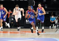 Anadolu Efes, Zenit deplasmanında