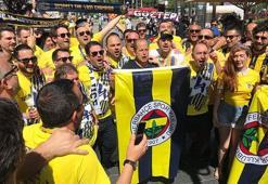 Fenerbahçe ve Zalgiris taraftarları Belgrad'ı inletti