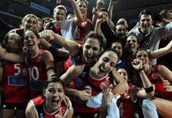 Türkiye Vakıfbank'la gurur duyuyor: 3-0