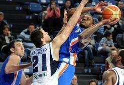 Efes'te beklenen son: 84-79