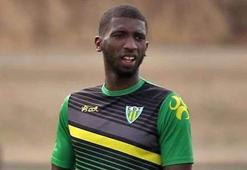 Altay'da Tavares imzayı attı