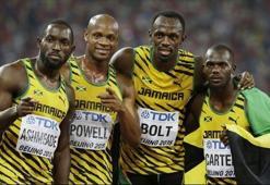 Bolt'lu Jamaika 4x100'de şampiyon