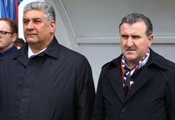 Osman Aşkın Bak final maçını izledi