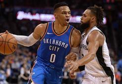 Westbrook'tan bir triple double daha