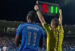 Drogba tribünleri coşturdu