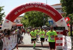 Bozcaada, New Balance Yarı Maratonu ve 10K Koşusu ile yaza merhaba dedi