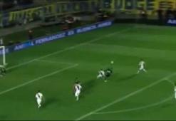 Gago'dan Arjantin'i sallayan gol