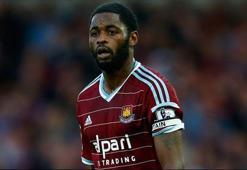 West Ham, Song ile anlaştı