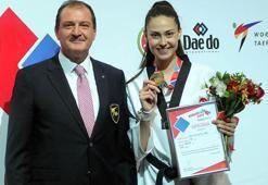 İrem'den altın madalya