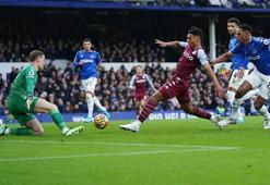 Everton'da Aston Villa'lı oyunculara şişe fırlatan taraftar tutuklandı