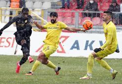 Ümraniyespor-Menemenspor maç sonucu: 2-1