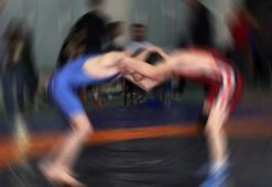 Türkiye 23 Yaş Altı Serbest Güreş Şampiyonası'nda açılış yapıldı