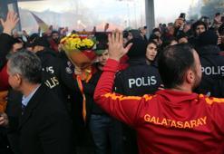 Bolu'da Galatasaray'a müthiş karşılama! VİDEO