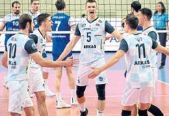 Arkas, Avrupa'da 100. maçına çıkıyor