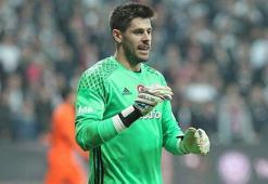 Beşiktaş'ın kalecisi Fabri devlerle yarışıyor