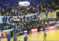 İsrail'de Galatasaraylıları kızdıran pankart!