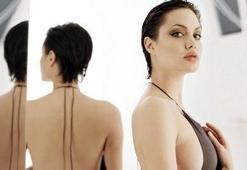 Angelina'yı yaşlılık korkusu sardı