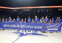 Sinan Erdem'de anlamlı gece