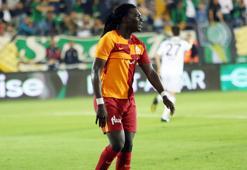 Bafetimbi Gomis yıkıldı! Teselli minik taraftardan
