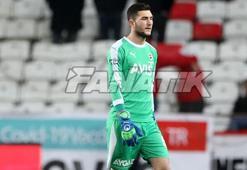 Ertuğrul Çetin kimdir, kaçında? Ertuğrul Çetin nereli, hangi takımlarda oynadı? Ertuğrul Çetin'in boyu kaç?