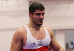 125 kiloda Taha Akgül finale yükseldi
