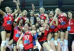 Vakıfbank Dörtlü Final'de: 3-2
