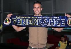 Kadıköy'de Van Persie izdihamı!