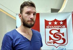 Sivas bombaları patlatıyor