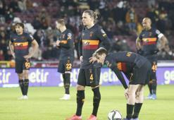 Galatasaraylı futbolculara eleştiri: Avrupa'daki başarının arkasına sığınıyorlar!