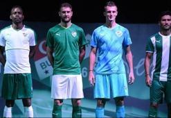 Bursaspor'da yeni sezon formaları tanıtıldı