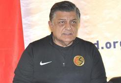 Yılmaz Vural: "30 yaş grubunda tek hedef para kazanmak"