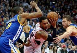 Atlanta Hawks zirve düellosundan galip çıktı