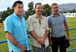Nejat İşler futbol okulu açtı