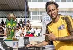 Sokak futbolu Neymar Jr's Five ile canlanıyor