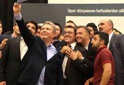Eski milli futbolcular, öğrencilerle bir araya geldi