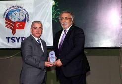 Konukoğlu'na, TSYD'den plaket