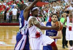 Pınar Karşıyaka 71-65 Anadolu Efes