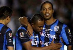 Ronaldinho yol ayrımında