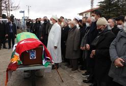Trafik kazasında hayatını kaybeden Ahmet Çalık son yolculuğuna uğurlandı