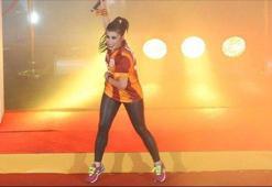 İrem Derici TT Arena'yı salladı