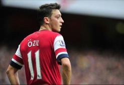 Mesut futbolu bıraktı ve...