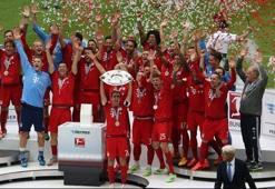 Bayern Münih şampiyonluk kupasını aldı