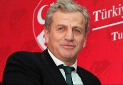 Servet Yardımcı, UEFA Yönetim Kurulu üyeliğine aday gösterildi