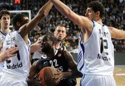 Efes evinde ilk kez mağlup: 60-77