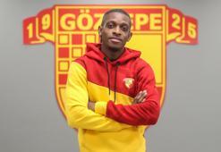 Göztepe, François Moubandje'yi transfer etti